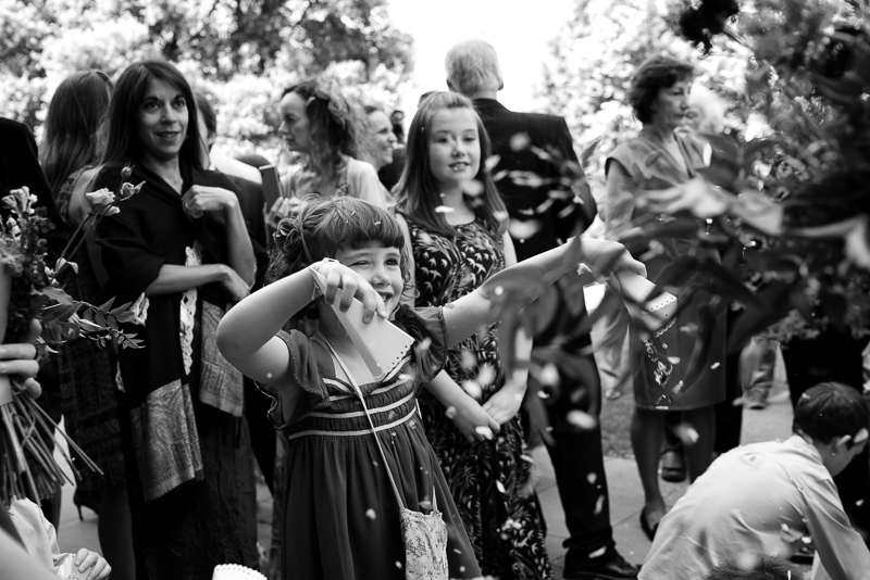 Confetti at Clissold House wedding